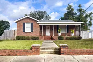 1618 W Garden St, Pensacola, FL 32502 - Photo 1