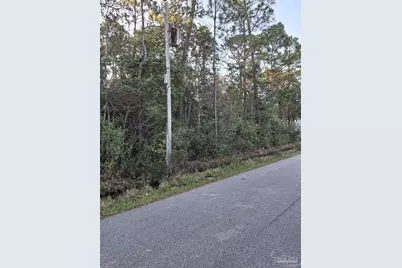 1060 Woodlore Cir, Gulf Breeze, FL 32563 - Photo 1