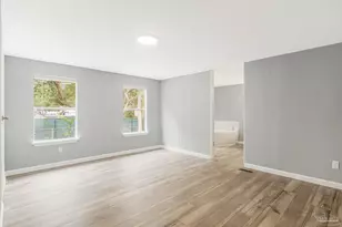 5658 Government Dr, Gulf Breeze, FL 32563 - Photo 11