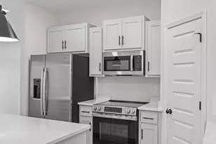 5743 San Blas St, Milton, FL 32583 - Photo 9