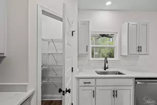 5743 San Blas St, Milton, FL 32583 - Photo 11