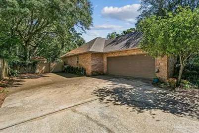 2437 W Bayshore Rd, Gulf Breeze, FL 32563 - Photo 35