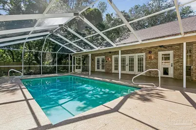 2437 W Bayshore Rd, Gulf Breeze, FL 32563 - Photo 37