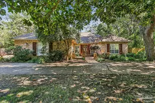 2437 W Bayshore Rd, Gulf Breeze, FL 32563 - Photo 55