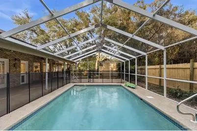 2437 W Bayshore Rd, Gulf Breeze, FL 32563 - Photo 31