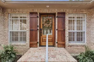 2437 W Bayshore Rd, Gulf Breeze, FL 32563 - Photo 9