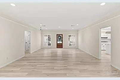 2437 W Bayshore Rd, Gulf Breeze, FL 32563 - Photo 11