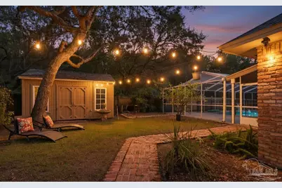2437 W Bayshore Rd, Gulf Breeze, FL 32563 - Photo 11