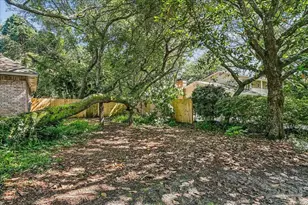 2437 W Bayshore Rd, Gulf Breeze, FL 32563 - Photo 59