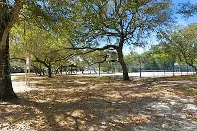 2437 W Bayshore Rd, Gulf Breeze, FL 32563 - Photo 39
