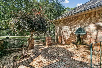 2437 W Bayshore Rd, Gulf Breeze, FL 32563 - Photo 47