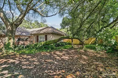 2437 W Bayshore Rd, Gulf Breeze, FL 32563 - Photo 65