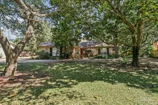 2437 W Bayshore Rd, Gulf Breeze, FL 32563 - Photo 57
