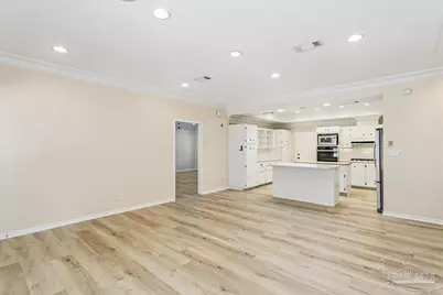 2437 W Bayshore Rd, Gulf Breeze, FL 32563 - Photo 11