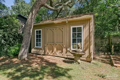 2437 W Bayshore Rd, Gulf Breeze, FL 32563 - Photo 71