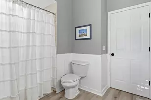 2437 W Bayshore Rd, Gulf Breeze, FL 32563 - Photo 25