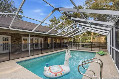 2437 W Bayshore Rd, Gulf Breeze, FL 32563 - Photo 33