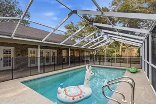 2437 W Bayshore Rd, Gulf Breeze, FL 32563 - Photo 33