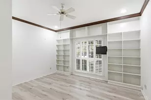 2437 W Bayshore Rd, Gulf Breeze, FL 32563 - Photo 33