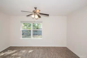 9490 Lutoo Ln, Pensacola, FL 32526 - Photo 37