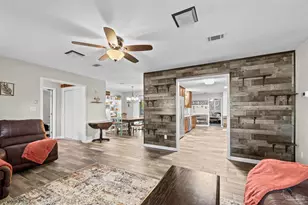 3601 Swan Ln, Pensacola, FL 32504 - Photo 15