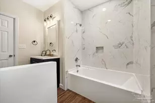 448 Lakeview Ave, Cantonment, FL 32533 - Photo 9