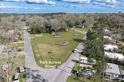 448 Lakeview Ave, Cantonment, FL 32533 - Photo 17