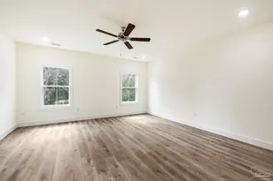 1913 W Chase St, Pensacola, FL 32502 - Photo 21