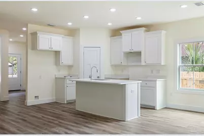 1913 W Chase St, Pensacola, FL 32502 - Photo 13