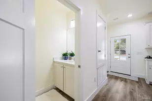 1915 W Chase St, Pensacola, FL 32502 - Photo 3