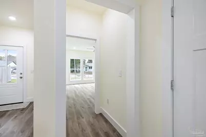 1915 W Chase St, Pensacola, FL 32502 - Photo 5