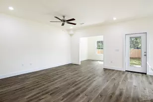 1915 W Chase St, Pensacola, FL 32502 - Photo 15