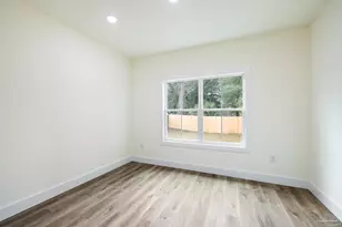 1913 + 1915 W Chase St, Pensacola, FL 32502 - Photo 17