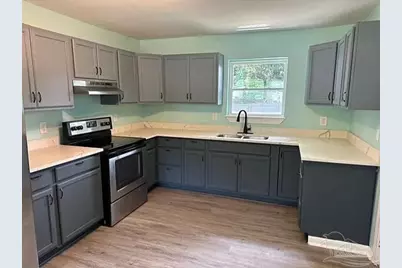 1011 Trenton Dr, Pensacola, FL 32505 - Photo 9