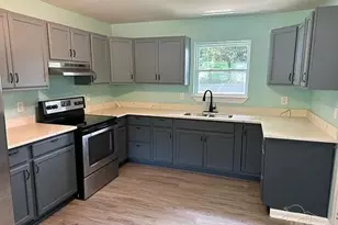 1011 Trenton Dr, Pensacola, FL 32505 - Photo 9