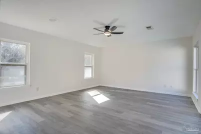 4725 Clara St, Pensacola, FL 32526 - Photo 15