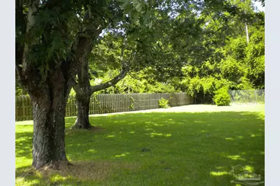 2015 Frontera St, Navarre, FL 32566 - Photo 23