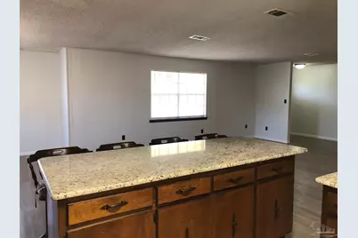 2015 Frontera St, Navarre, FL 32566 - Photo 9