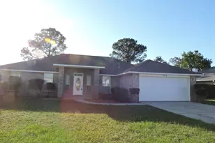 1913 Gulf Bay Ln, Pensacola, FL 32506 - Photo 1