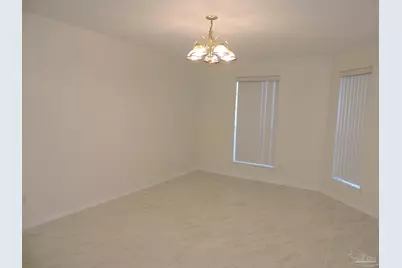 1913 Gulf Bay Ln, Pensacola, FL 32506 - Photo 5