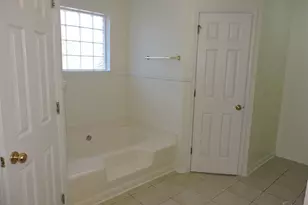 1913 Gulf Bay Ln, Pensacola, FL 32506 - Photo 17