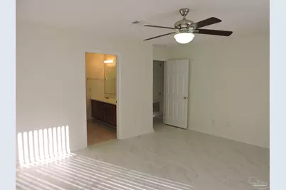 1913 Gulf Bay Ln, Pensacola, FL 32506 - Photo 15