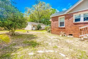 1701 E Bobe St, Pensacola, FL 32503 - Photo 7