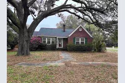 1701 E Bobe St, Pensacola, FL 32503 - Photo 1
