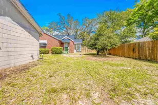 1701 E Bobe St, Pensacola, FL 32503 - Photo 9