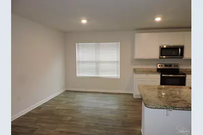 3902 James Stovall St, Pensacola, FL 32526 - Photo 7