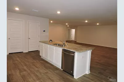 3902 James Stovall St, Pensacola, FL 32526 - Photo 9