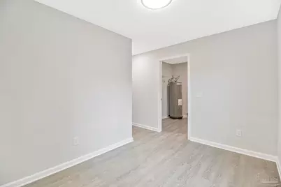 6044 Champion Oaks Dr, Pensacola, FL 32526 - Photo 9