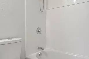 2303 W Michigan Ave, Pensacola, FL 32526 - Photo 21