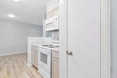 2303 W Michigan Ave #B1, Pensacola, FL 32526 - Photo 9